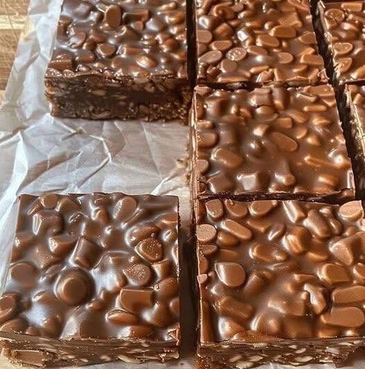 Chocolate Peanut Butter Crunch Bars